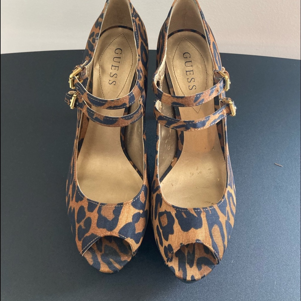 Women’s shoes